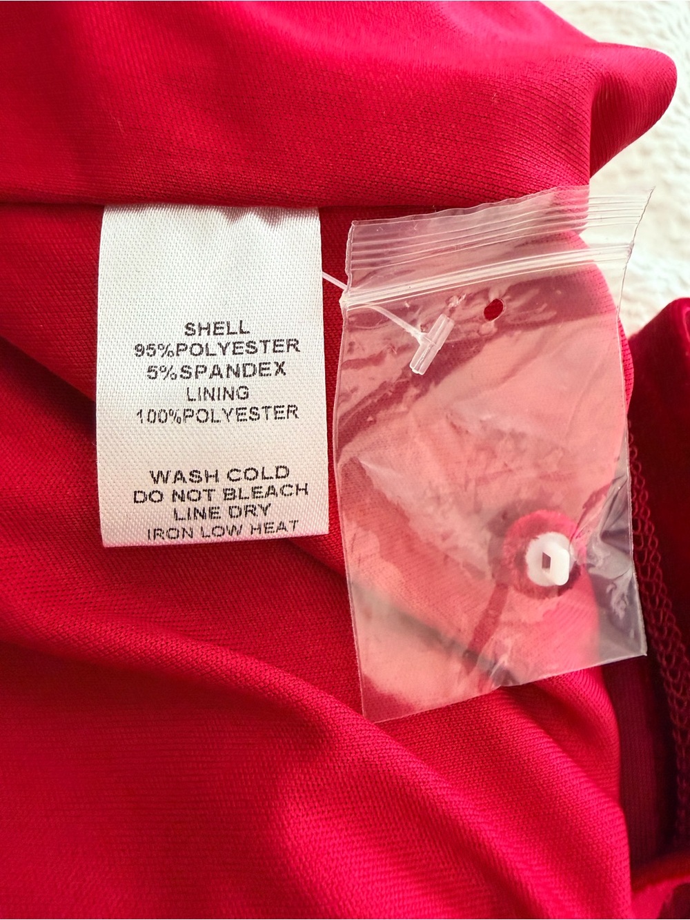 NWT D.Ark Women’s Small Red Velvet Maxi Dress Cap Sleeve Red Formal - Picture 4 of 4